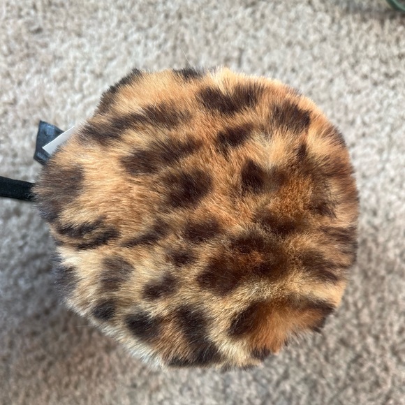 Lane Bryant leopard print earmuffs - Picture 2 of 3